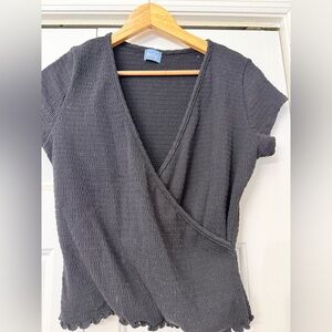 Neely | Women's Black Wrap Top
